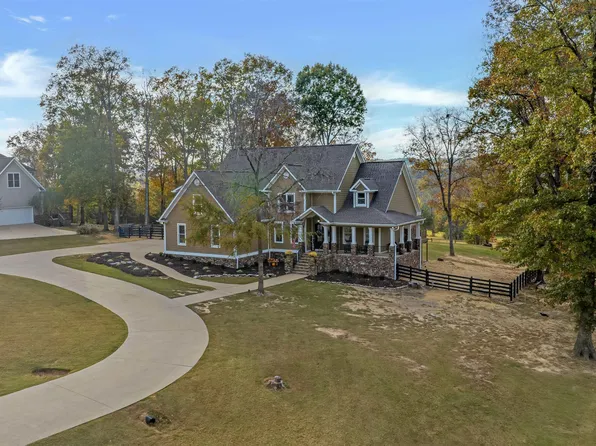 281 County Road 1026, Valley Head, AL 35989