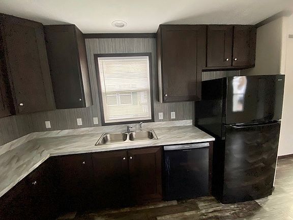 5th image of 2680 84th St SW #136