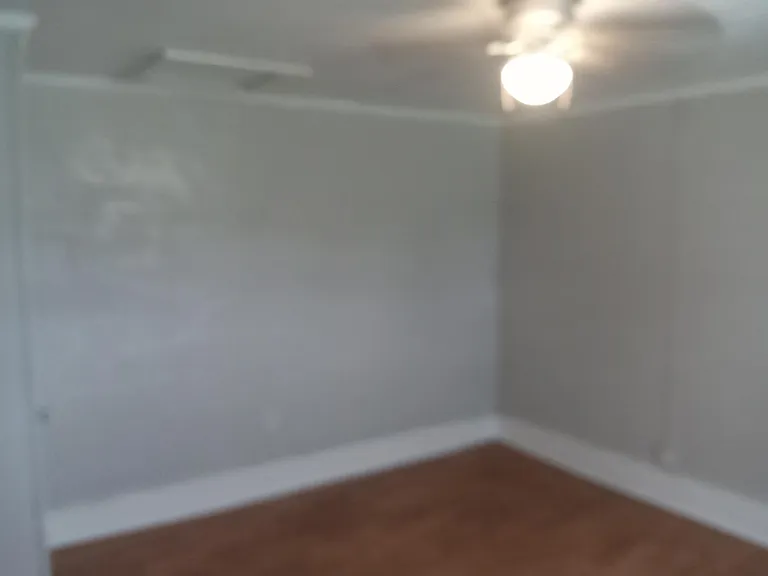208 W Macon Ave #A — Photo 3