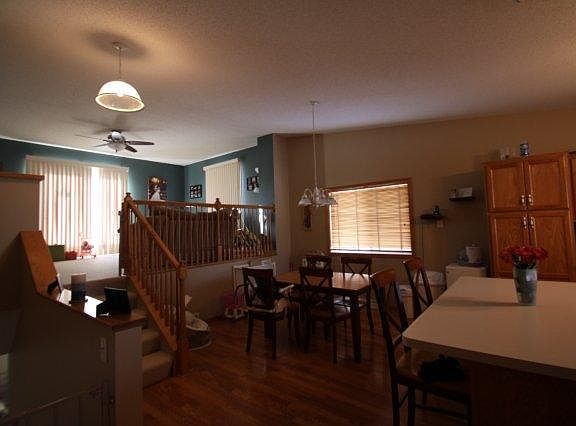 5th image of 521 19th Ave N