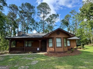 24 Reindeer St, Lyons, GA 30436