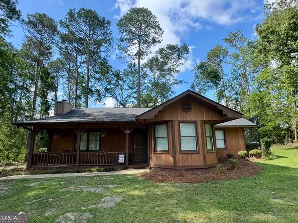 24 Reindeer St, Lyons, GA 30436