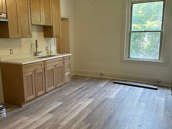 Spacious Kitchen