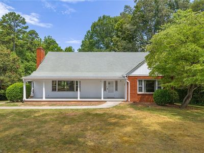 3563 Milhaven Rd, Winston Salem, NC, 27106