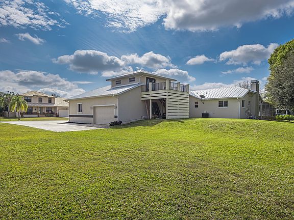 3rd image of 6860 Circle Dr