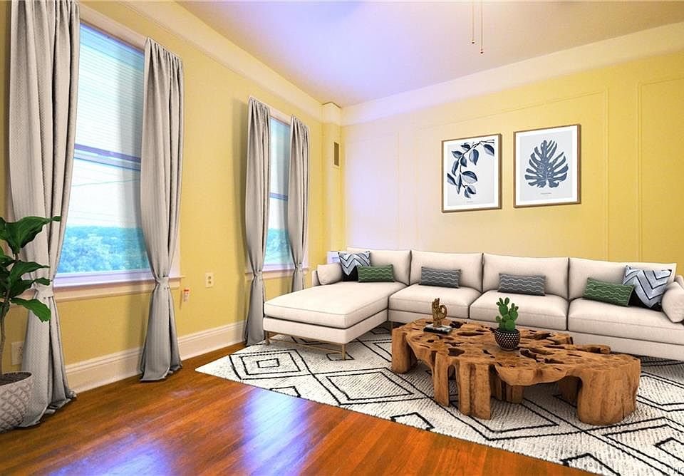 1st image of 211 Woodland Ave