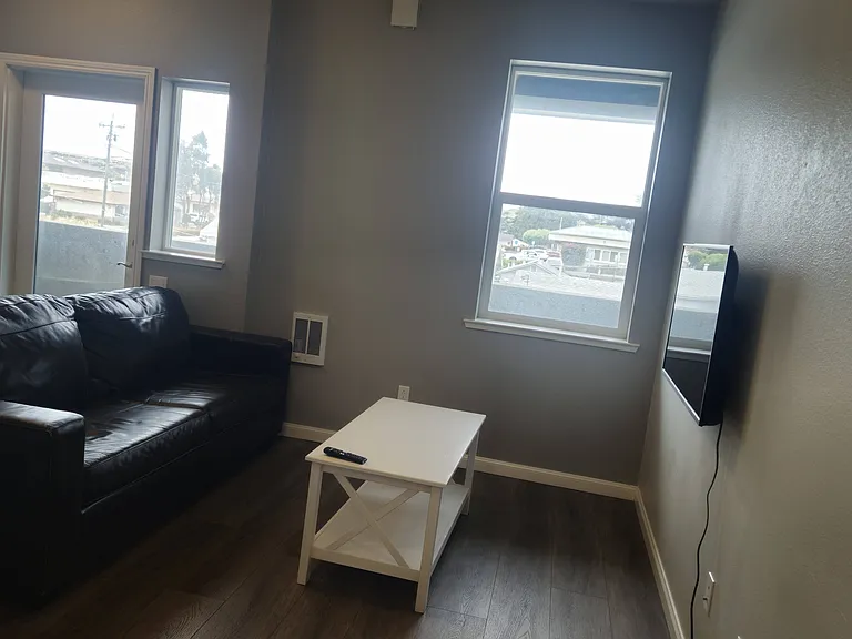 225 Cypress Ave - Marina — Photo 10