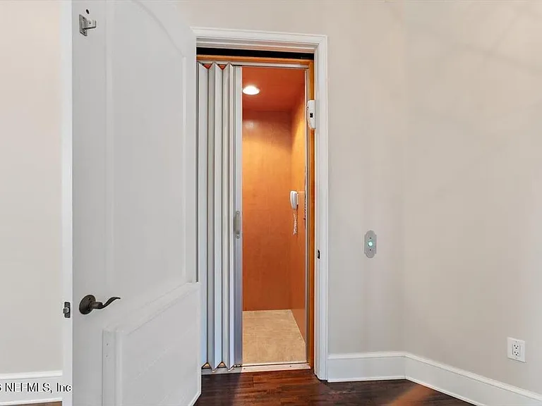 148 Augustine Island Way — Photo 7
