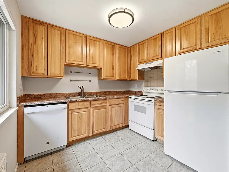 4935 Montebello Dr — Photo 8