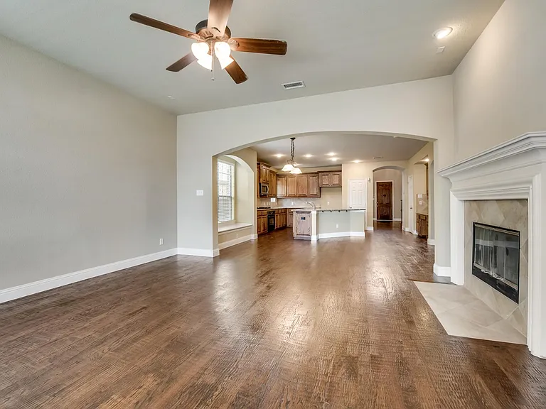 6072 Wallis Dr — Photo 6