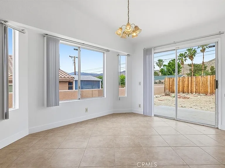 66144 Avenida Cadena — Photo 9