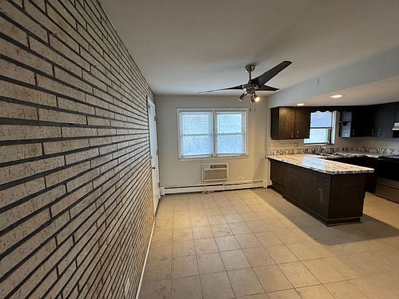4th image of 12710 Elm St #3B