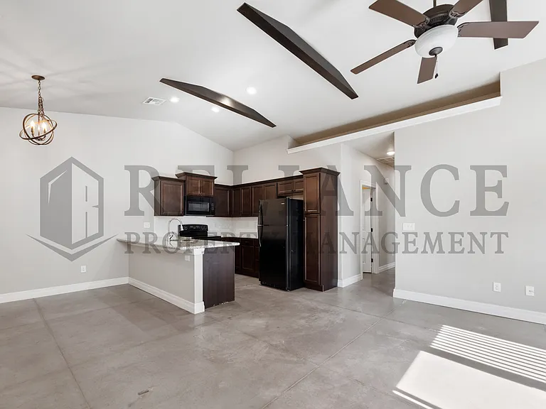 13630 W Nantucket St — Photo 8