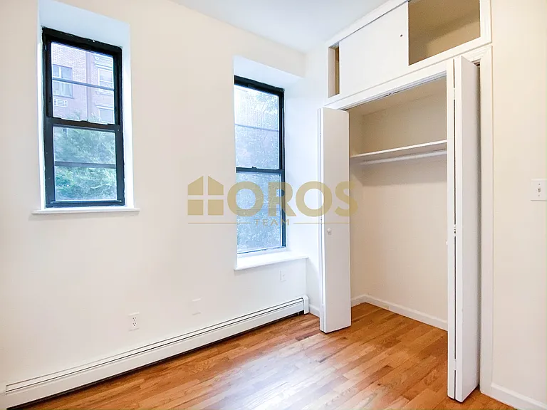 283 E 7th St #2C — Photo 6