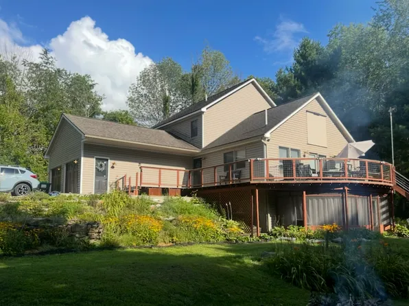 89 Gronczniak Rd Studio A, Stillwater, NY 12170