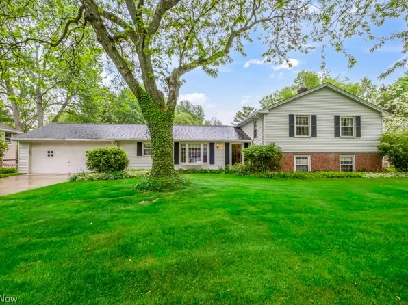 845 Joyce Rd, Mayfield Village, OH 44143