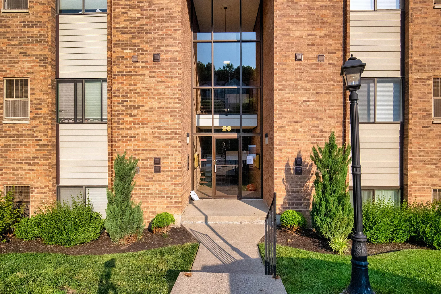 28 Woodland Hills Dr Suite 12 photo 1