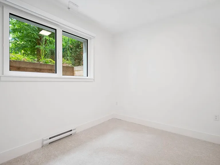 2085 E 1st Ave #1 — Photo 9