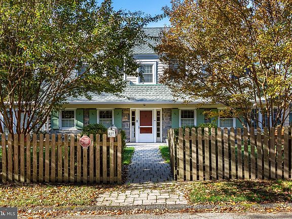 2nd image of 600 Haydock Ln