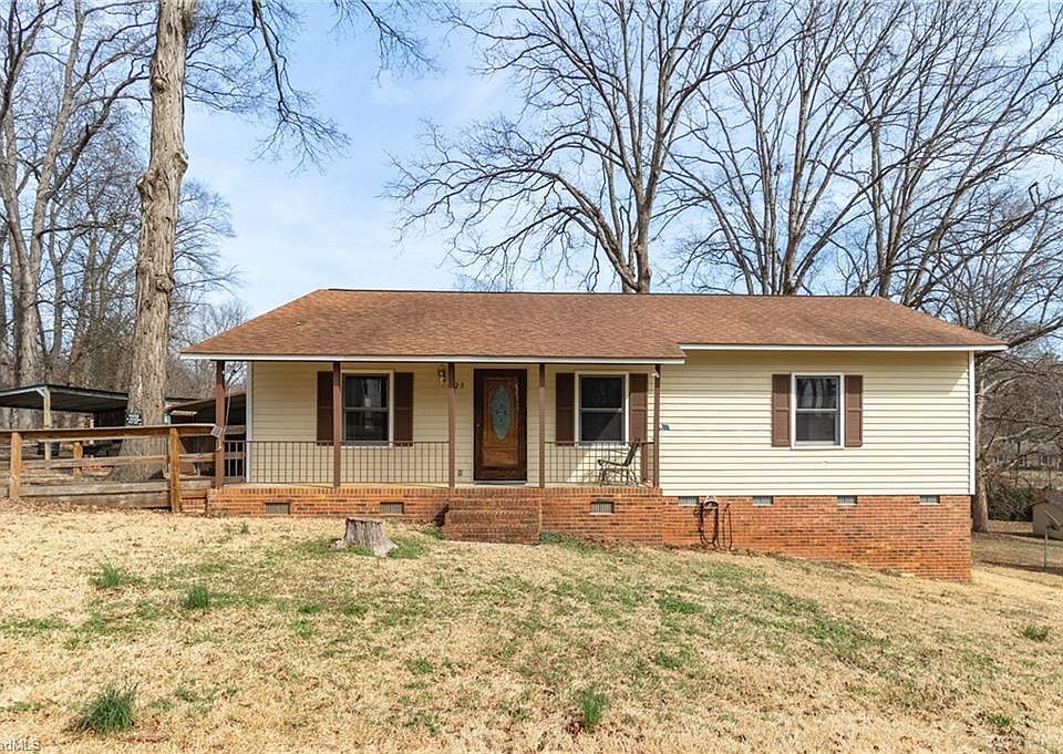 1st image of 123 Rocky Knoll Cir