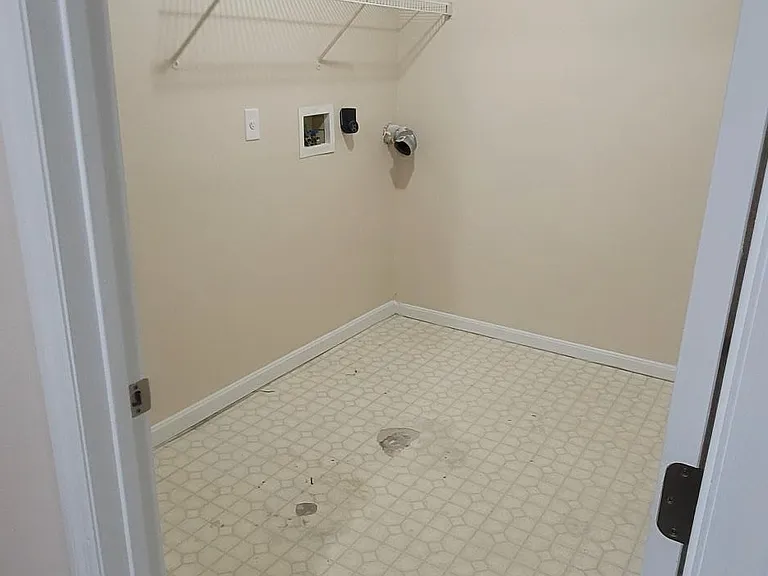 1115 Kims Ln — Photo 15