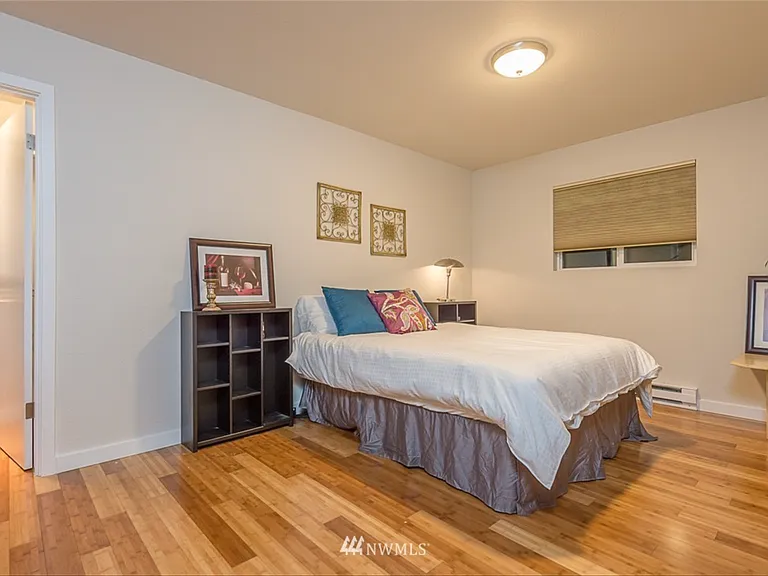 5321 N Pearl St #204 — Photo 13