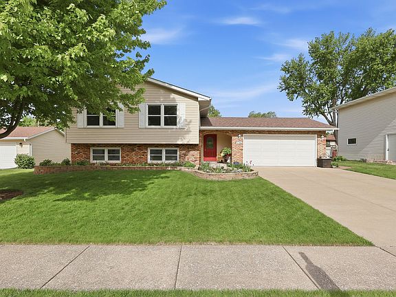 3rd image of 3706 Tam O Shanter Dr