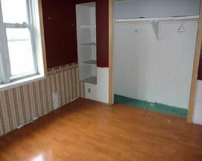 2nd image of 2344 Aqueduct Ave E