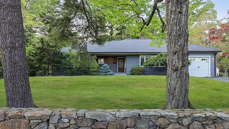 1st image of 40 Old Army Rd