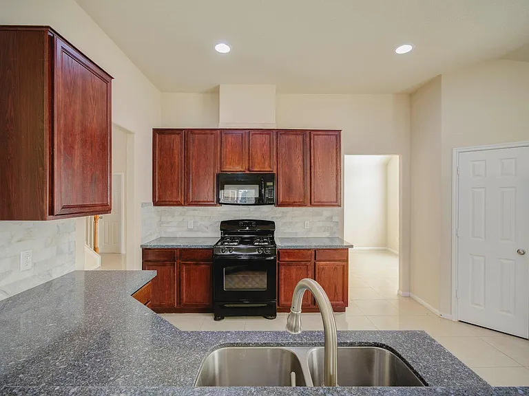 15115 Russet Bend Ln — Photo 30