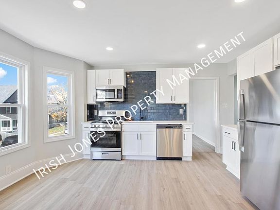 2nd image of 364 Potomac Ave APT 2