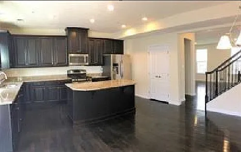 602 Pointe View Dr — Photo 6