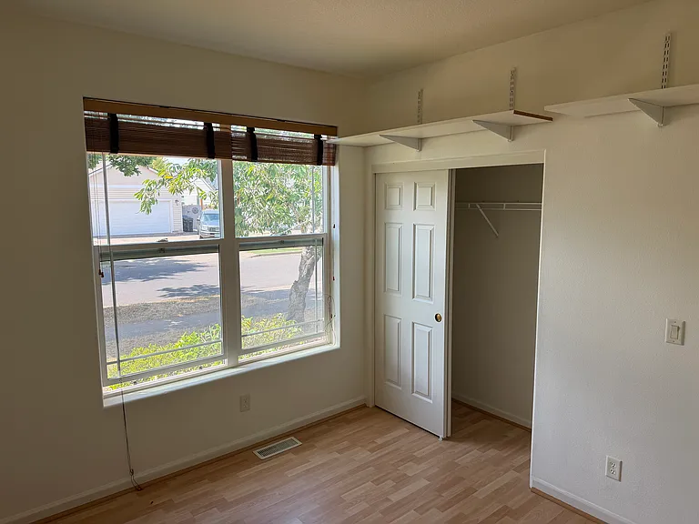 1215 Rupp St — Photo 8