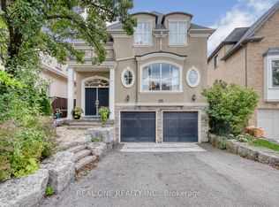 2278 Woodfield Rd, Oakville, ON L6H6Y8