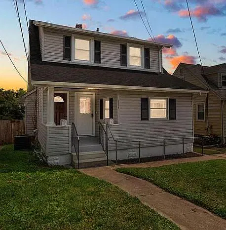 1236 Maple Ave #2