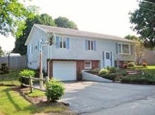 73 New York Ave, Somerset, MA 02726