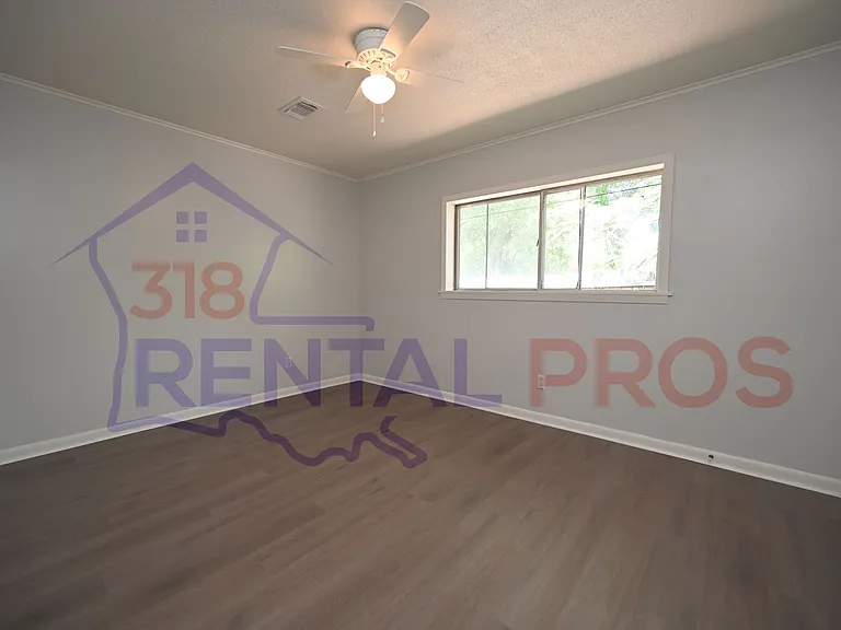 427 E Mississippi Ave — Photo 12