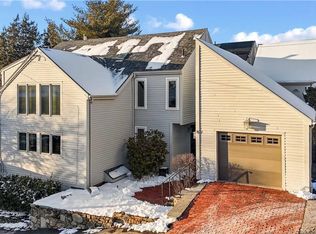 47 Pratt St, Providence, RI 02906