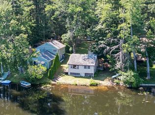28 Pine Island Lake Rd, Easthampton, MA 01027