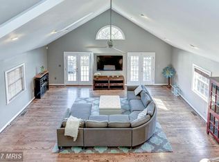 1801 N Randolph St, Arlington, VA 22207