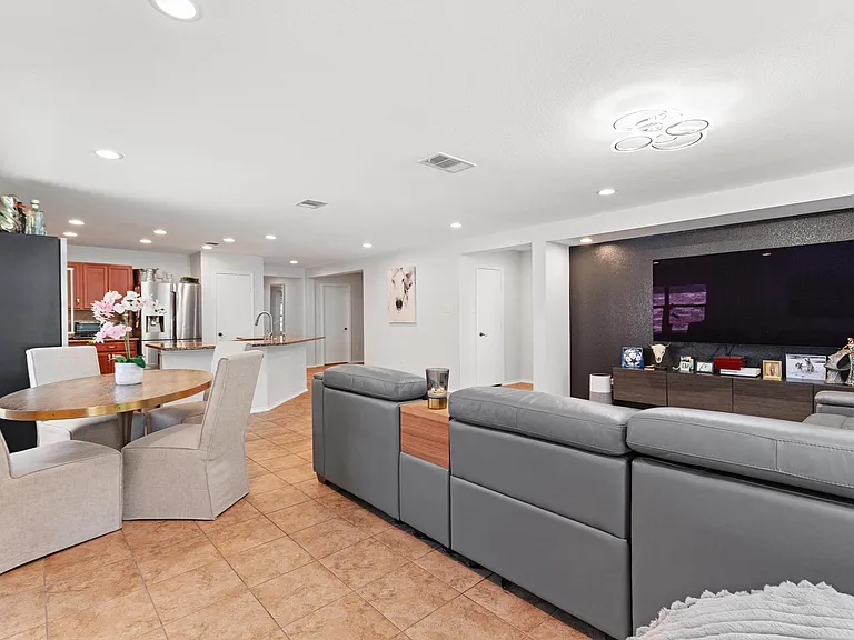 14224 Lake Victor Dr — Photo 13