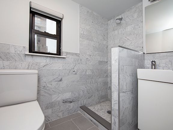 5th image of 130 E 37th St APT 6S