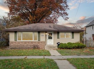 1703 Davis St, Muskegon, MI 49441