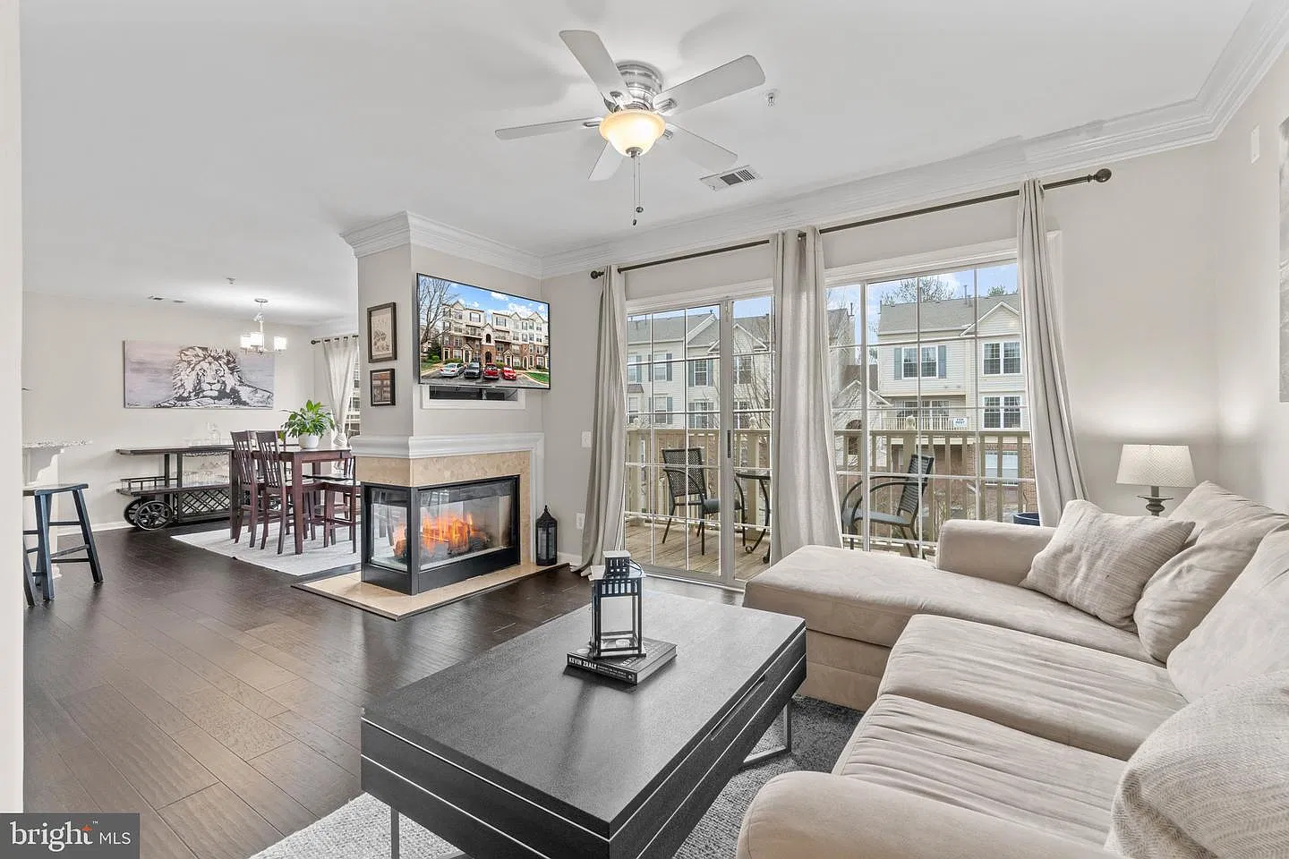 2 bed, 2.5 bath, 1204 sqft, $2,950 — Photo 3