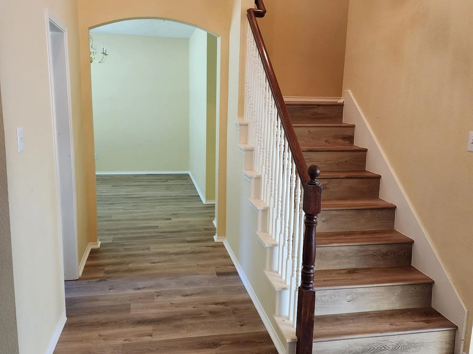 4 bed, 2.5 bath, 2998 sqft, $2,400 — Photo 3