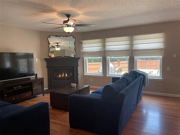 5th image of 762 Cedarwood Dr