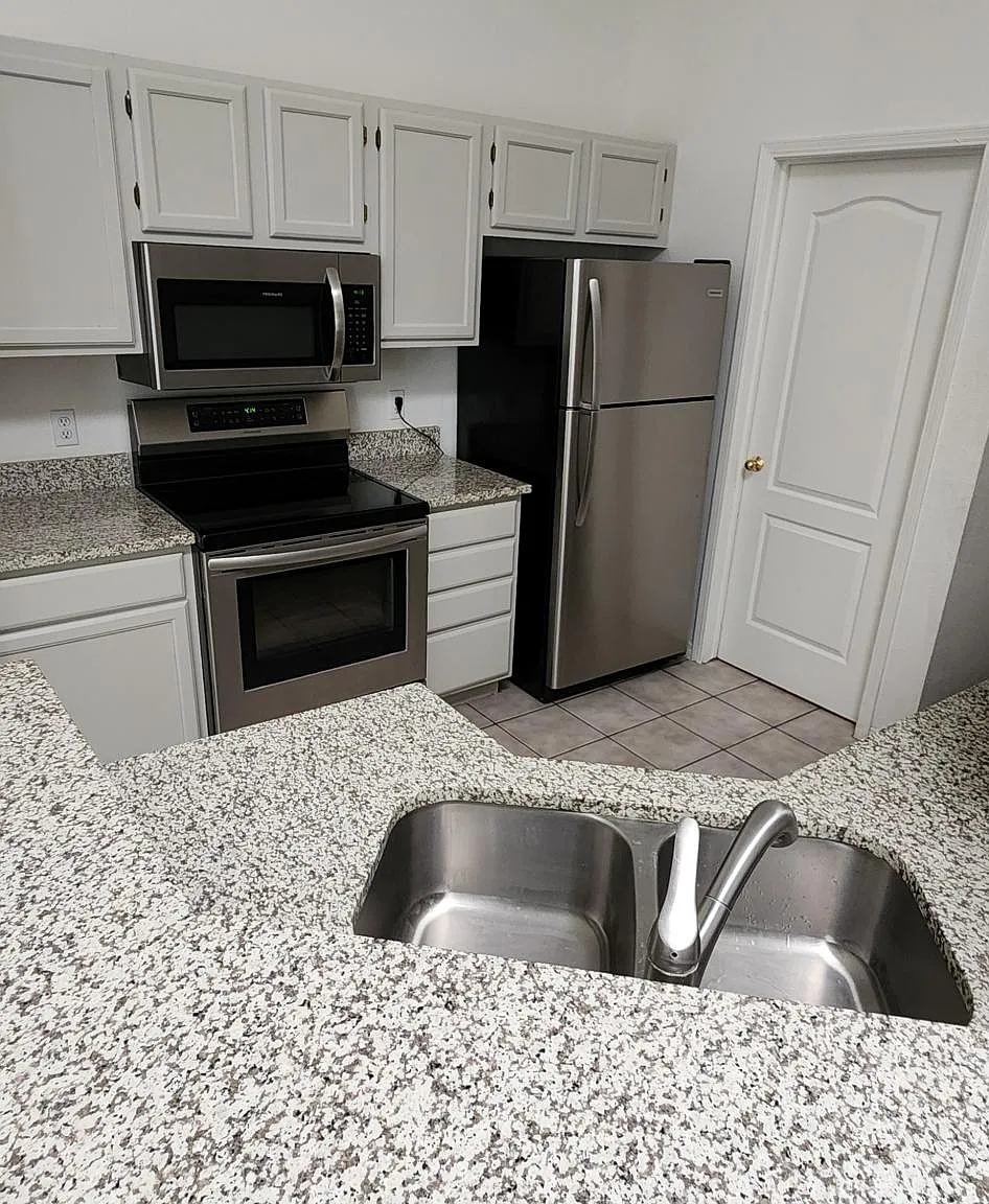 3 bed, 1440 sqft, $1,850 — Photo 2