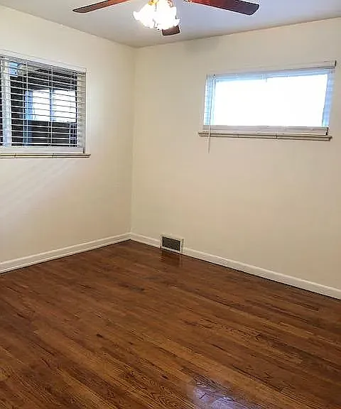 1517 N Tennyson St — Photo 5