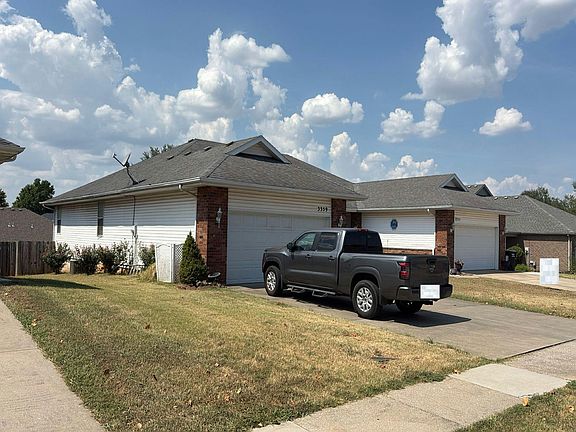 3rd image of 3359 S Parkmont Ct