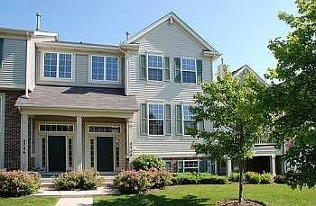 1st image of 2754 N Greenwood Ave